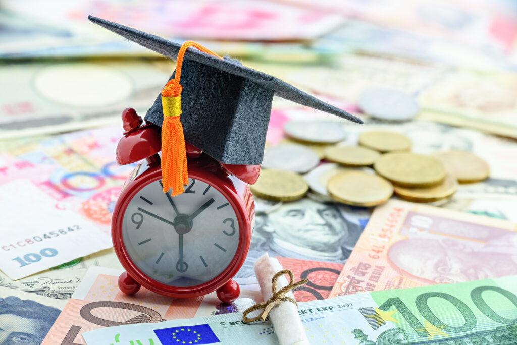 Estudiar en España y Portugal: costos de universidad, manutención y transporte