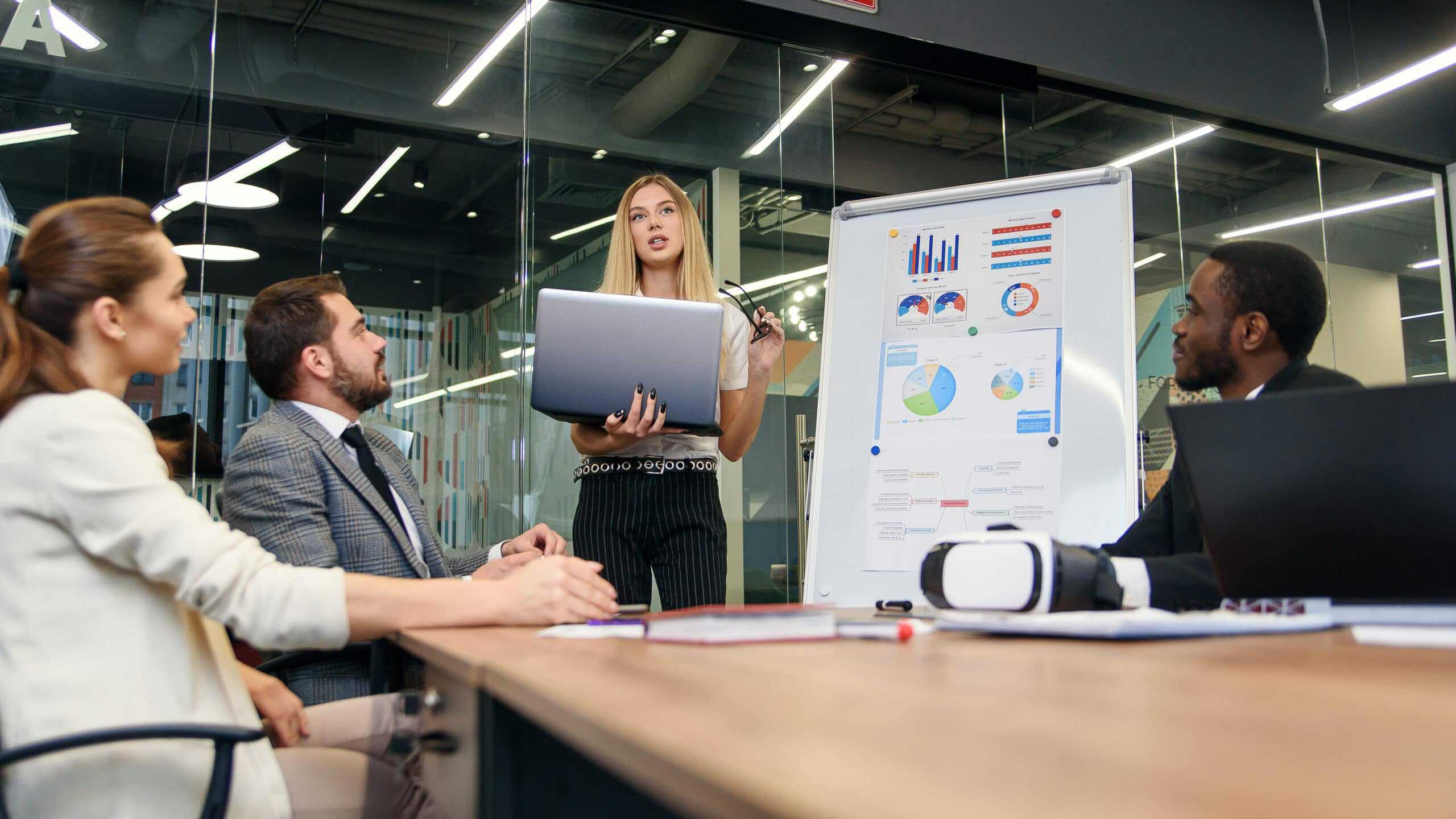 ¿Cuáles son las mejores empresas españolas y portuguesas para trabajar y qué beneficios ofrecen?